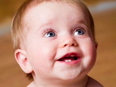 Tips για να ανακουφίσετε το μωρό σας από τους πόνους της οδοντοφυΐας