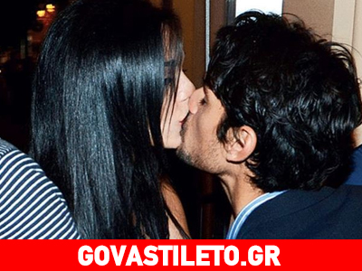 Τα «καυτά» φιλιά του Πάνου Βλάχου και της Ιωάννας Τριανταφυλλίδου Τα «καυτά» φιλιά του Πάνου Βλάχου και της Ιωάννας Τριανταφυλλίδου