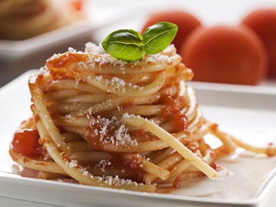 Σπαγγέτι με κατίκι και ντοματίνια