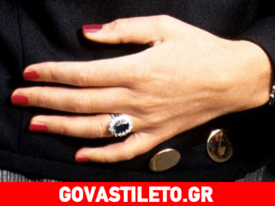 Η Diana ήταν fan του κόκκινου μανικιούρ Η Diana ήταν fan του κόκκινου μανικιούρ