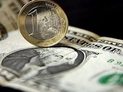Σε πτωτική τροχιά το ευρώ Σε πτωτική τροχιά το ευρώ