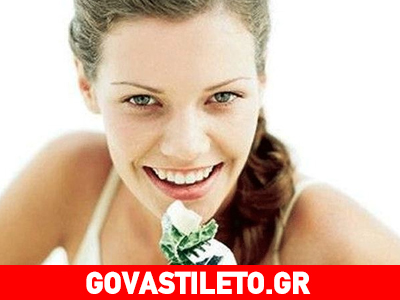 Οκτώ τροφές που θα έπρεπε να τρώτε κάθε μέρα Οκτώ τροφές που θα έπρεπε να τρώτε κάθε μέρα