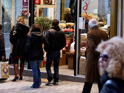 Ανοικτά τα καταστήματα την Κυριακή 2 Νοεμβρίου Ανοικτά τα καταστήματα την Κυριακή 2 Νοεμβρίου