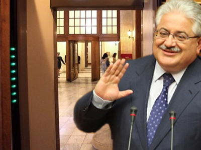 Δεν μασάει ο Τζαβάρας