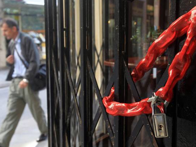 ΕΣΕΕ: Σε κατάσταση «έκτακτης ανάγκης» το εμπορικό κέντρο της Αθήνας ΕΣΕΕ: Σε κατάσταση «έκτακτης ανάγκης» το εμπορικό κέντρο της Αθήνας