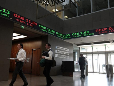 Σε χαμηλά επίπεδα κινείται το Χρηματιστήριο Αθηνών Σε χαμηλά επίπεδα κινείται το Χρηματιστήριο Αθηνών
