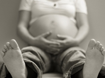 ΣτΠ: Να καταβάλλεται πάραυτα το επίδομα τοκετού ΣτΠ: Να καταβάλλεται πάραυτα το επίδομα τοκετού