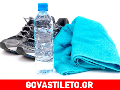 Γυμναστική για το τέλειο στήθος χρησιμοποιώντας μπουκαλάκια από νερό!