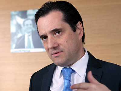 O Άδωνις και το… πουγκί του O Άδωνις και το… πουγκί του