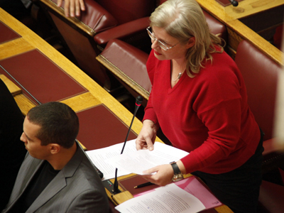 Βρισιές Ζαρούλια στην Ολομέλεια