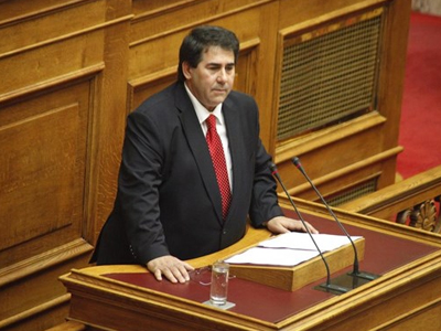 O Τζαμτζής απειλεί…