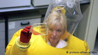 Προτεραιότητα η παρασκευή αποτελεσματικού εμβολίου 