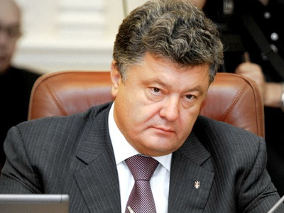 Ποροσένκο: Μεγεθύνεται ο κίνδυνος να ξεσπάσει ένας «ολοκληρωτικός πόλεμος» Ποροσένκο: Μεγεθύνεται ο κίνδυνος να ξεσπάσει ένας «ολοκληρωτικός πόλεμος»