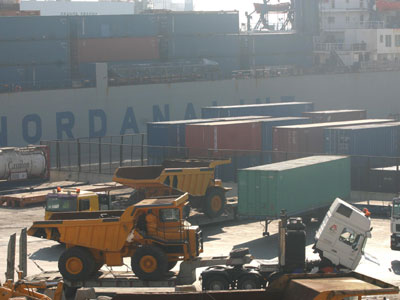 Συνεχίζονται οι κινητοποιήσεις στο λιμάνι Συνεχίζονται οι κινητοποιήσεις στο λιμάνι