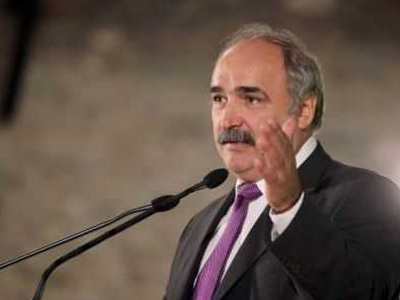 O Μάρκος Μπόλαρης κατά Βορίδη O Μάρκος Μπόλαρης κατά Βορίδη