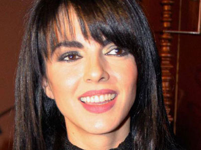 «Με make up, και ρετούς είμαι…θεά!» «Με make up, και ρετούς είμαι…θεά!»