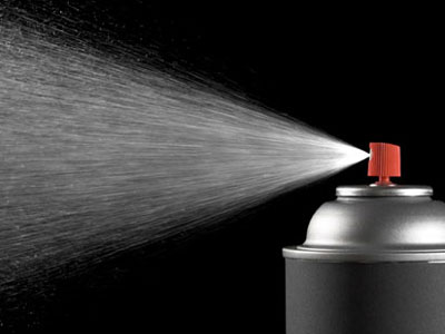 Βρήκαν σπρέι πιπεριού και τους συνέλαβαν Βρήκαν σπρέι πιπεριού και τους συνέλαβαν