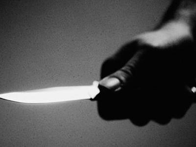 Την απείλησαν με μαχαίρι Την απείλησαν με μαχαίρι