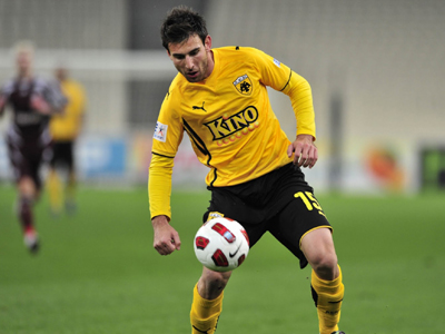 ΑΕΚ: Προσφυγή και ο Καράμπελας