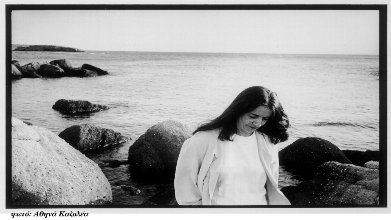 Η Ελένη Καραΐνδρου στο Δημοτικό Θέατρο Πειραιά