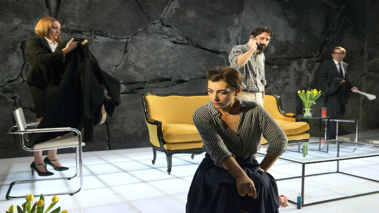 «Ο Θεός της Σφαγής» «Ο Θεός της Σφαγής»