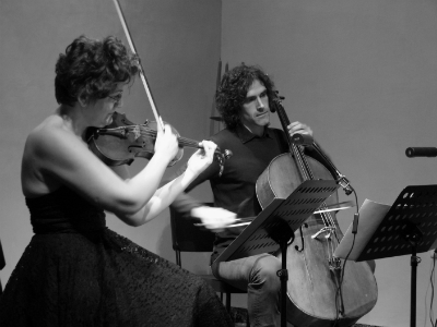 «Ένας μουσικός διάλογος ανάμεσα σε σολίστες καθηγητές & νεαρούς μαθητές» «Ένας μουσικός διάλογος ανάμεσα σε σολίστες καθηγητές & νεαρούς μαθητές»