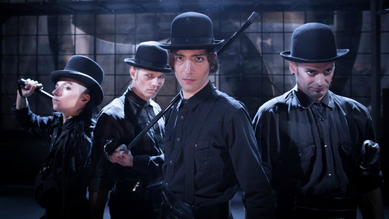 Τo Κουρδιστό Πορτοκάλι