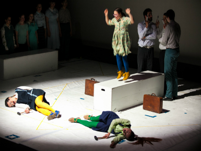 «Ο άνθρωπος ανεμιστήρας ή πώς να ντύσετε έναν ελέφαντα»