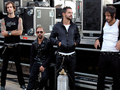 Cyanna: «Τα μπουζούκια δεν είναι πλέον μονόδρομος»