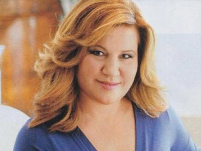 Δεν θέλει αφεντικά πάνω από το κεφάλι της