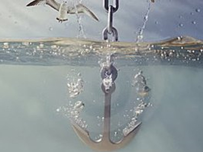 Εμπλοκή αγκυρών στο «ΕΞΠΡΕΣ ΣΑΝΤΟΡΙΝΗ»