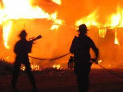 Στις φλόγες παραδόθηκε υποστατικό στον Άγιο Δομέτιο