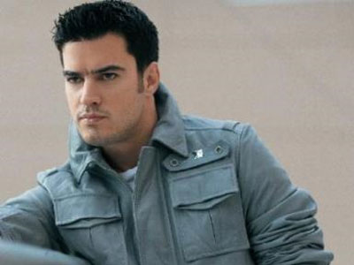 Στηρίζει τη Ζέτα