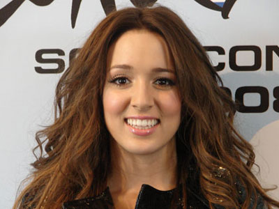 Σε μιούζικαλ η Καλομοίρα;