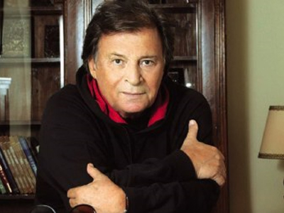 Κ. Καρράς:«Δεν αντέχουν την Μανωλίδου γιατί είναι αυτόφωτη»