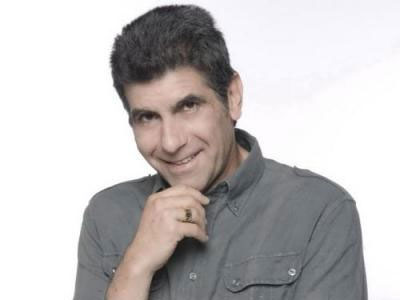 Ο Γιάννης Μπέζος σκέφτεται να… κρεμάσει τα παπούτσια του;