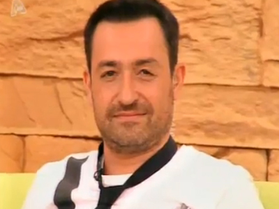 Τελικά ο Θέμης τις… αφήνει;