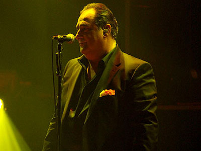 Βασίλης Καρράς: «Δεν μου αρέσει να εκτίθεμαι»