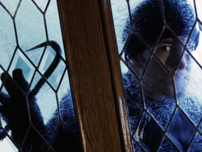 Διέρρηξαν κοσμηματοπωλείο στη Νεμέα