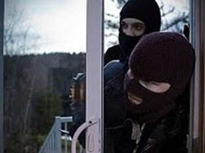 «Ποντικοί» τρύπωσαν σε ξενοδοχείο