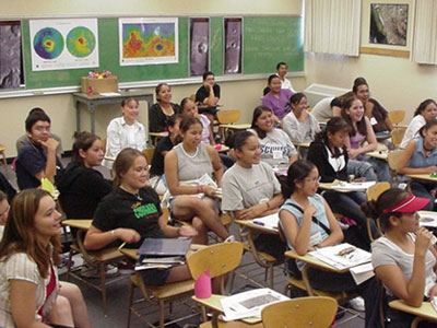 Μαθητές γυμνασίου και λυκείου σε προσομοίωση διάσκεψης των Ηνωμένων Εθνών