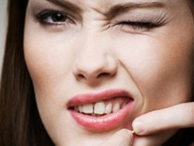 Έξυπνοι τρόποι να καλύψετε ένα σπυράκι