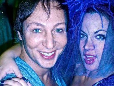 Ο Βασίλειος, η Νένα και το μπλε νυφικό…