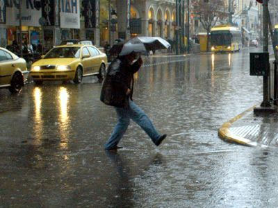 Βροχερό το σκηνικό του καιρού