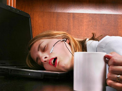 9 λόγοι που «σέρνεσαι» απ’ την κούραση