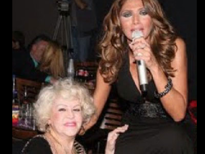 Η Αγγελική θέλει να τα βρει με τη γιαγιά της