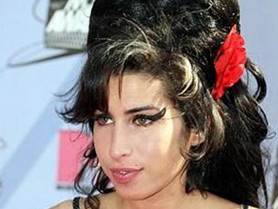 Στο νοσοκομείο η Amy Winehouse