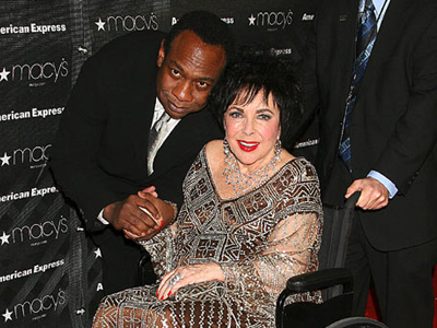 Gay ο νέος σύζυγός της Taylor;