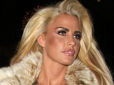 Ξανθιά και πάλι η Katie Price