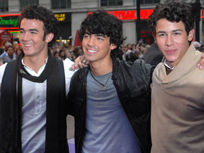 Οι Jonas Brothers και τα Beckham-ακια